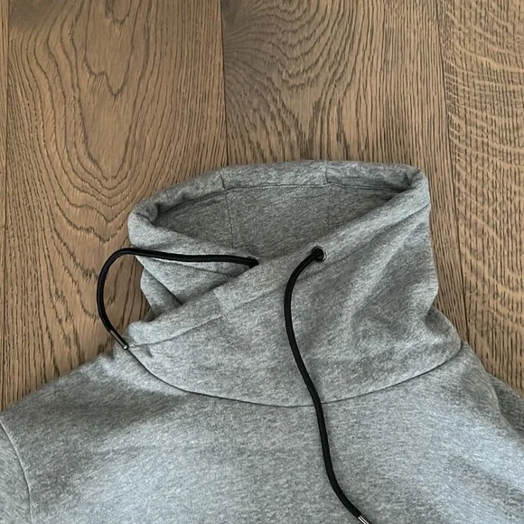 H&M turtle neck sweater - Picture 2 of 4